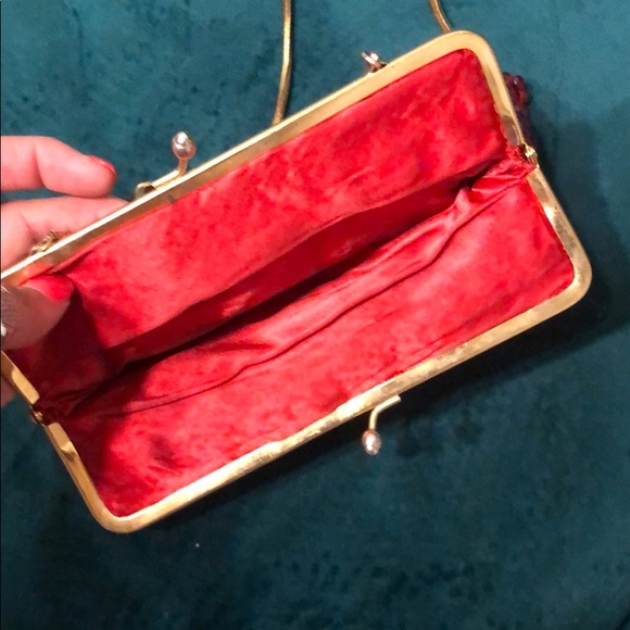 Red Beaded Vintage Bag Gold Chain Beautiful Bag - Picture 4 of 5